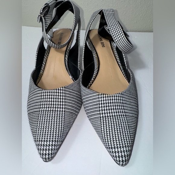 Gianni Bini Rizbee houndstooth black and white pointed toe kitten heels size 8 - Picture 10 of 11